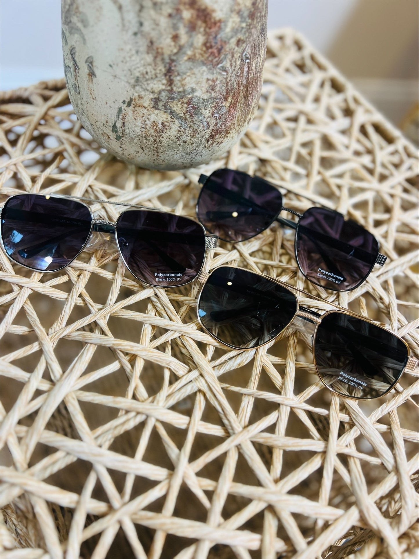 Sleek Aviator Sunnies